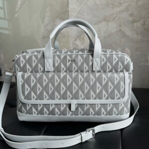 dior hit the road